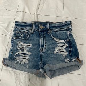 american eagle shorts, lightly used, medium wash, super comfortable, stretchy!